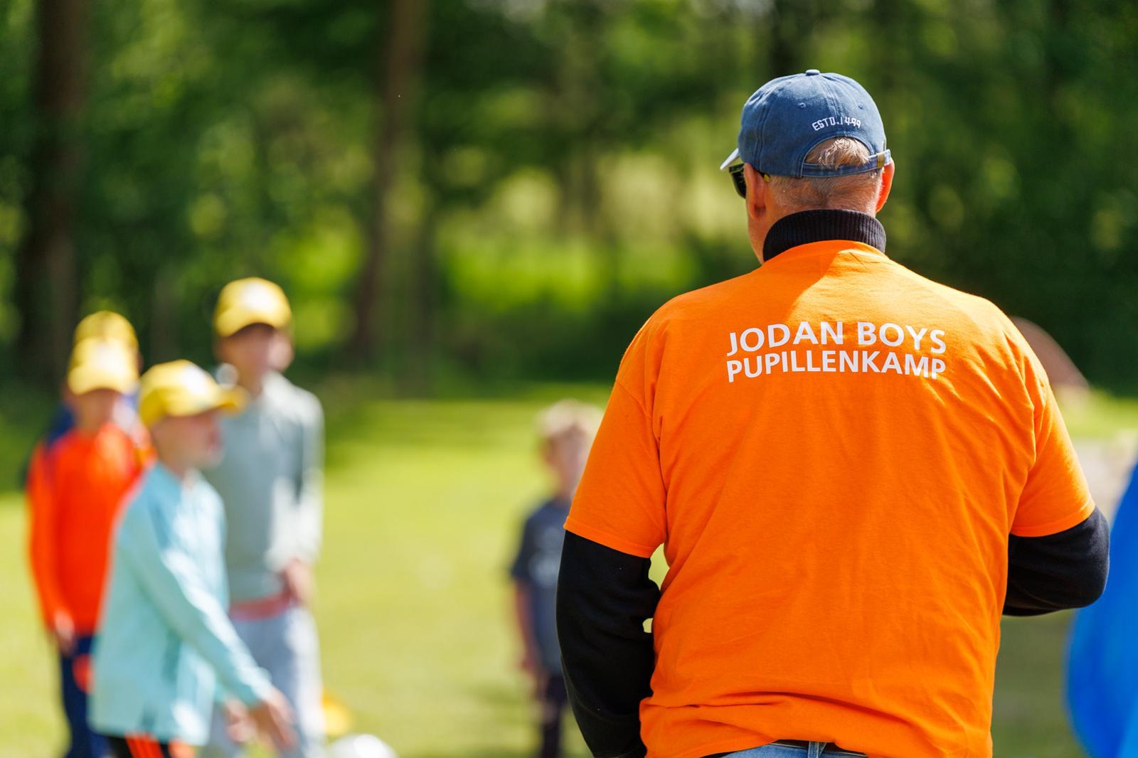De vrijwillige leiding hield alles in goede banen